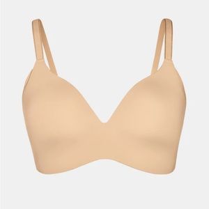 Knix WingWoman wire free bra size 6 beige nude